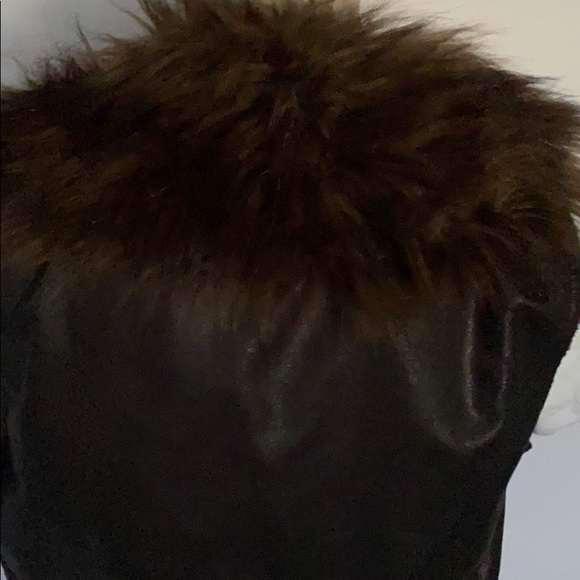 Simply Vera black y2K Faux Fur Fluffy vegan Leather Vest jacket small - Picture 6 of 8
